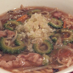 生碼麺食道 - 「季節のおすすめ　生碼麺　　ゴーヤ」：野菜の甘みをたっぷりとたたえた餡に、ゴーヤの苦味が心地よい！