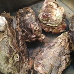 かき小屋袋町 海平商店 - 牡蠣のがんがん焼きクローズアップ