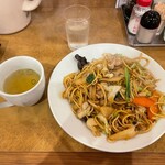 南海飯店 - やわらかい焼ソバ①