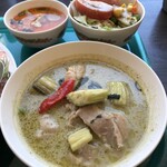 タイ国料理 ゲウチャイ - 鶏肉グリーンカレー