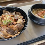 アンニョン - 料理写真:あんにょん贅沢カルビ丼 ミニラーメンセット