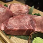 焼肉一心たん助 旦 - 