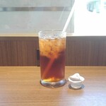 ベックスコーヒーショップ - ガムシロを少し入れます