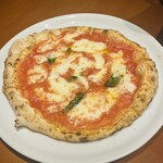 PIZZERIA MARITA - 王道のマルゲリータ♥️