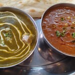 インド・ネパールレストラン ガネサ - 左、ほうれん草チキン。右、マトン各3辛