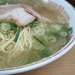 江ちゃんラーメン - 麺も美味いバイ！