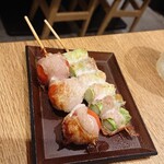 かわ焼きまいける - トマト ￥220      アスパラ ￥220