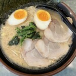 濃厚とんこつ 金沢家 - 