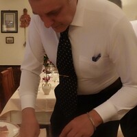 エリオ・ロカンダ・イタリアーナ - サービス中