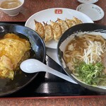 Gyouza No Oushou - ホリデーセット
                        しょうゆラーメン、天津チャーハン、餃子一人前のセットです