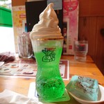 Komeda Kohi Ten - クリームソーダ(600円)