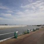 橋本食堂 - 店の前の川／津波被害のため、護岸工事中