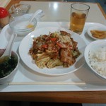 菜香飯店 - 回鍋肉ランチ７００円