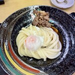 日の出製麺所 - 味付け肉も添えました。
