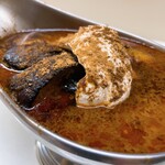 かれーの店 うどん  - ナスとクリームチーズ