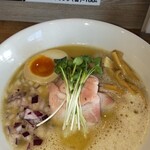 MENYA MAKOTO - オープン一周年限定、濃厚鶏白湯。