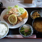 つきじ - つきじ日替わりランチ「からあげ」、800円