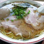 伊達屋 - チャーシュウメン大盛り＋煮たまご＠ズームアップ