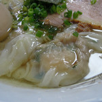 伊達屋 - 塩雲呑麺＋煮たまご＠ズームアップ