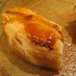 鮨 さいとう - 穴子握り 煮詰めで