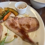 レストラン ShunSai - とても大判なローストポーク！