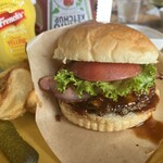 Y'z BURGER - Y'z バーガー