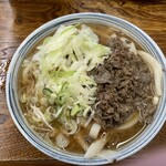 たけ川うどん - キャベツと肉の2色が美しい