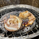 とんちゃんや ふじ はなれ - なんこつ 完璧な焼き具合