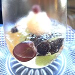 フランポネ - ライチ風味のゼリーとフルーツ