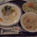 ビストロ やまもと - 魚の湯葉揚げ、サラダ、スープ