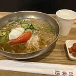 Ham Bi Je - 冷麺単品