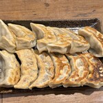 肉汁餃子のダンダダン - 焼き餃子