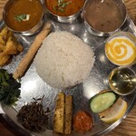 ネパール民族料理 カスタマンダップ - 