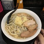 自家製太麺 ドカ盛 マッチョ - 別日に食べた並ラーメン、野菜少なめニンニクマシマシ