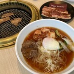 焼肉や漫遊亭 - 