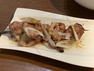 Tanigawa No Pasuta Erube - 「とり肉の鉄串オイル焼き(ネギ)」¥150