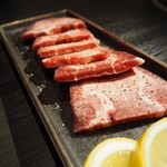 Yakiniku Takeyama - 厚切りタン