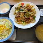 松屋 - 回鍋肉定食半熟卵ロカボ野菜