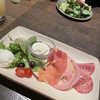オービカ モッツァレラバー 梅田店 - 
