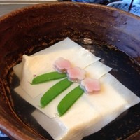 梅の花 本町店 - 湯豆腐ゆば入り
