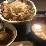 納屋橋 ホルモン - 