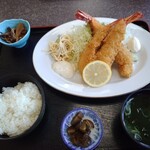 Shiosai - ジャンボ海老フライ定食