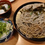 力餅 - 別の日のざるそば大盛り、すましぞうに180円✨