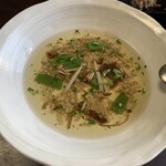 職人館 - そばの実、キクラゲ、シメジ、サヤエンドウのスープ