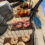 ANAインターコンチネンタル安比高原リゾート - 朝食ビュッフェコーナー。ドーナツが可愛い。