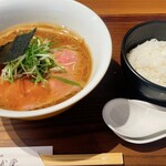 めだか堂 - 醤油らぁ麺(¥1,000),白米(¥200)