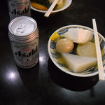 丸健水産 - セット700円、おでん5点盛りとビール