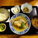 赤津加 - ランチ：本日の煮魚定食