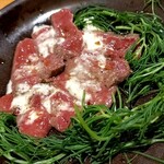 ウエストパパ - ＤＡＹ－４：低温調理の房総牛レバーのカルパッチョ、おかひじき添え