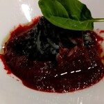 ウエストパパ - ＤＡＹ－１：イカ墨のリゾット・ビーツのピューレ添え